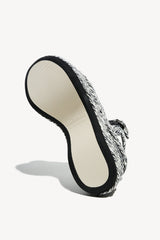 <transcy>CARMEN</transcy>