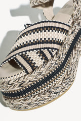 <transcy>CARMEN</transcy>