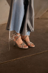 <transcy>MERCEDES</transcy>