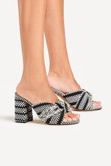 <transcy>SOL</transcy>