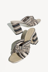 <transcy>SOL</transcy>