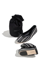 PAZ - ROUND-TOE FLEXIBLE SOLE BALLET FLATS